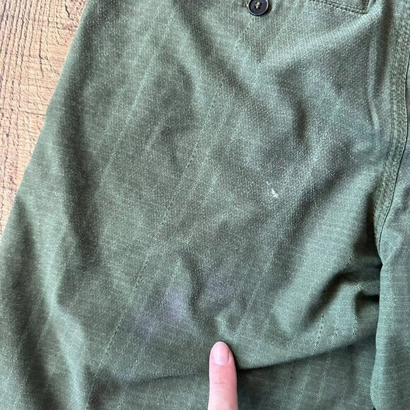 Quiksilver Boys Green Board Shorts 26” With Button & Zip Closure - Picture 3 of 11